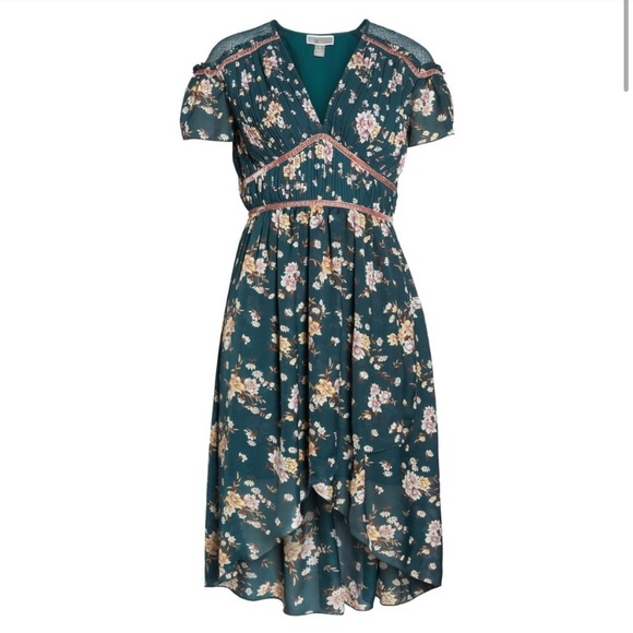 Chelsea28 Dresses & Skirts - 🦋BOGO🦋 NWOT Floral Pleated Lace Hi-Lo Dress